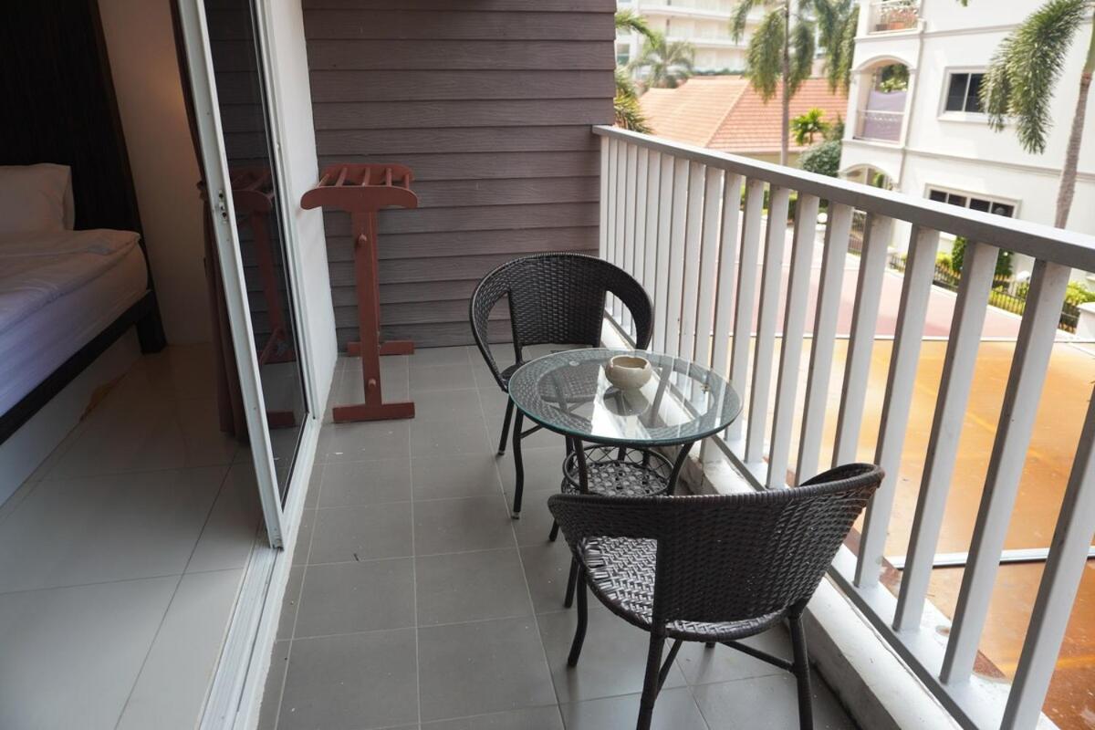 Apartment Bright With View Of