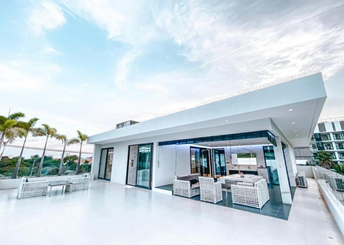 Villa Near & Walk Street Luxury *