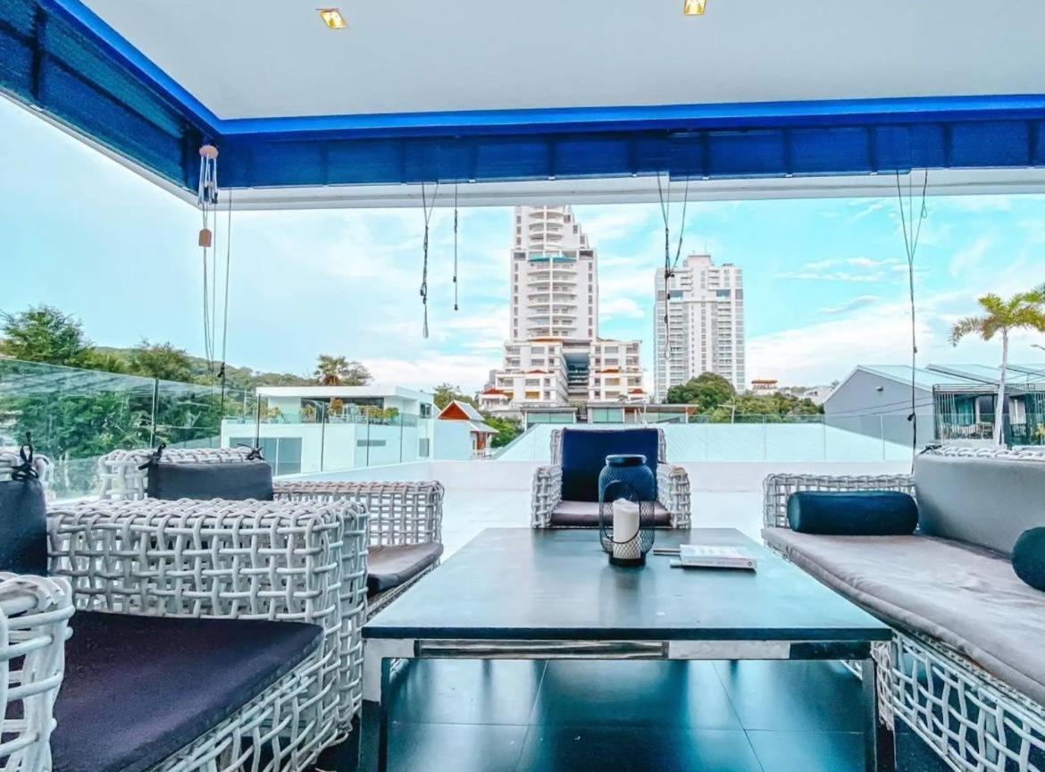 Near & Walk Street Luxury * Pattaya