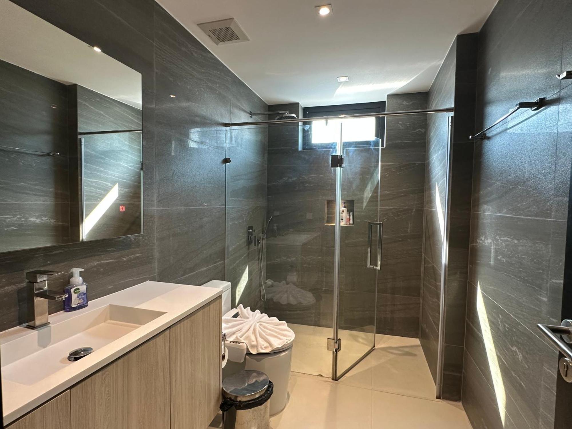 Near & Walk Street Luxury Pattaya