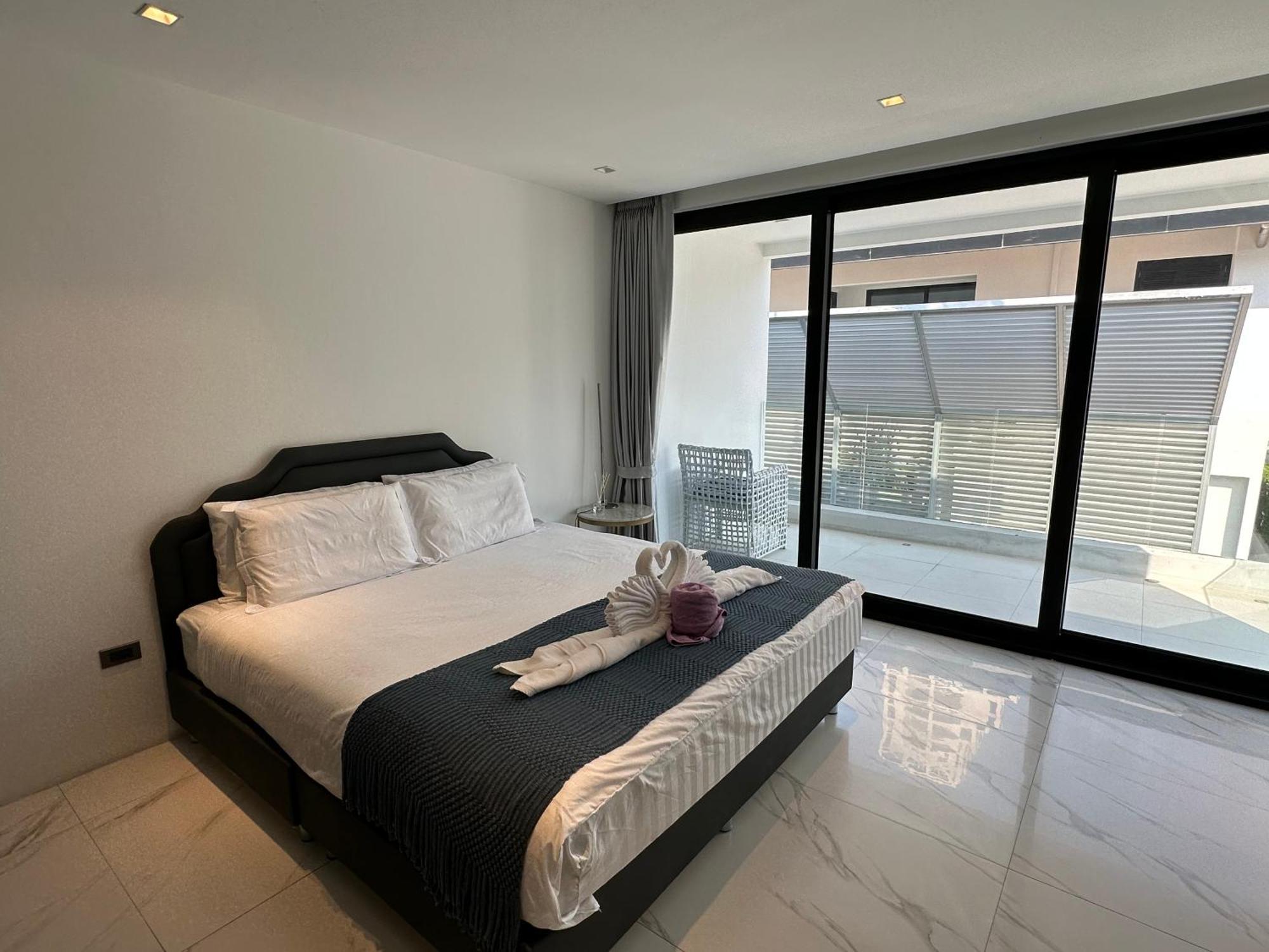 Near & Walk Street Luxury Villa *