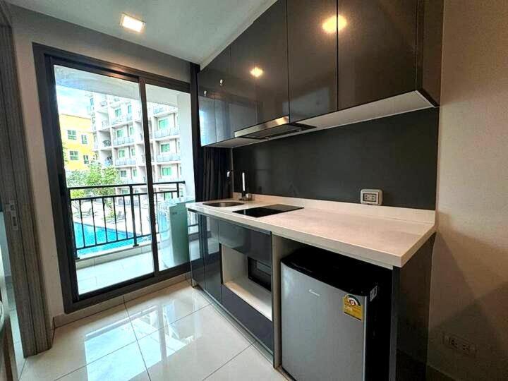 Pangsapuri Modern 1-bedroom With Pool View Arcadia Continental *