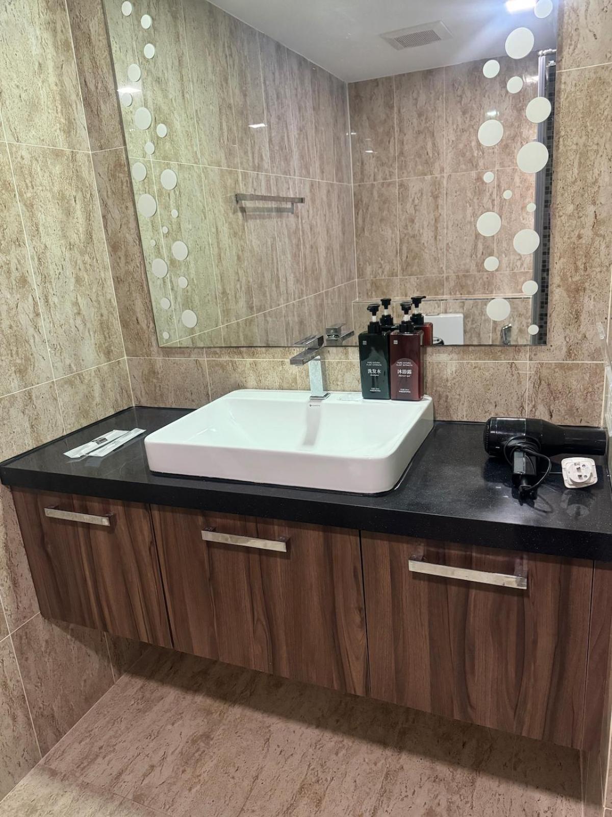 Grand Avenue 1br 6th Floor Pool View Smart Tv Wifi Pattaya