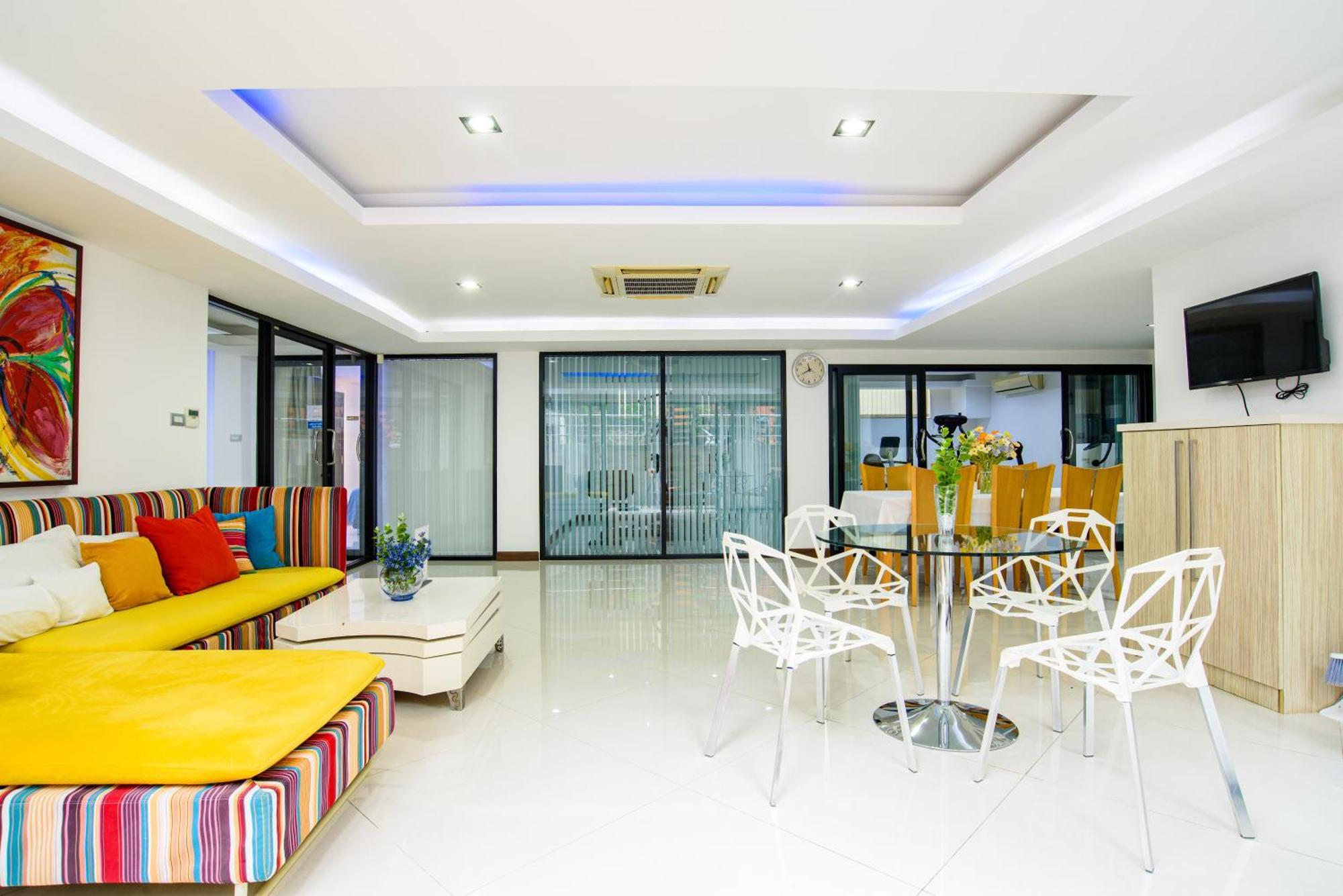Villa 900m2 Near Walkstreet Luxury Pool Pattaya