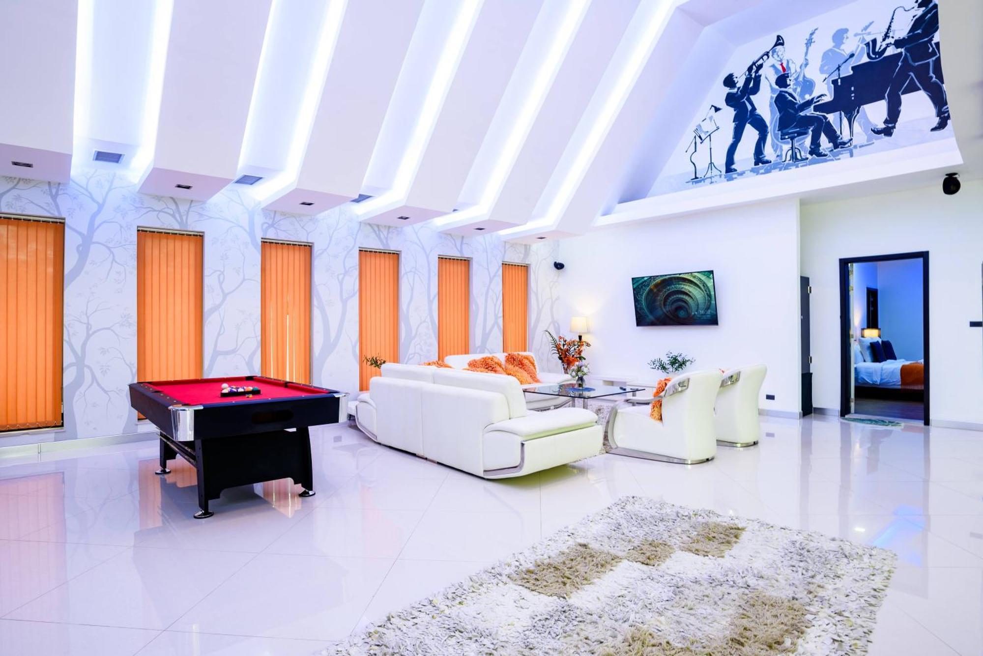 Villa 900m2 Near Walkstreet Luxury Pool Pattaya