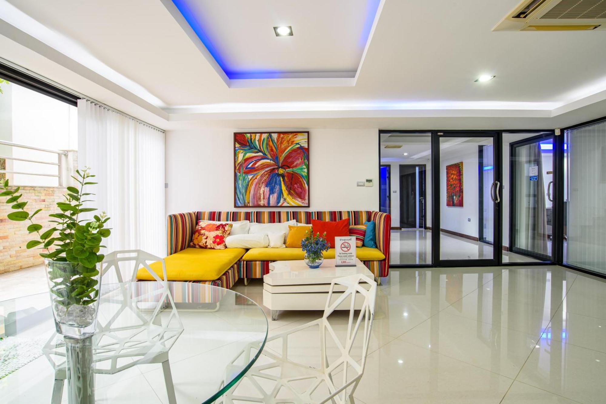 900m2 Near Walkstreet Luxury Pool Villa Pattaya