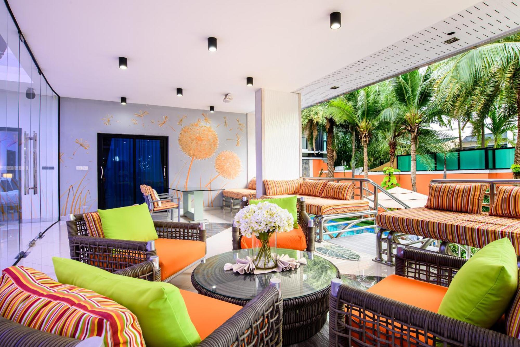 900m2 Near Walkstreet Luxury Pool Villa Pattaya