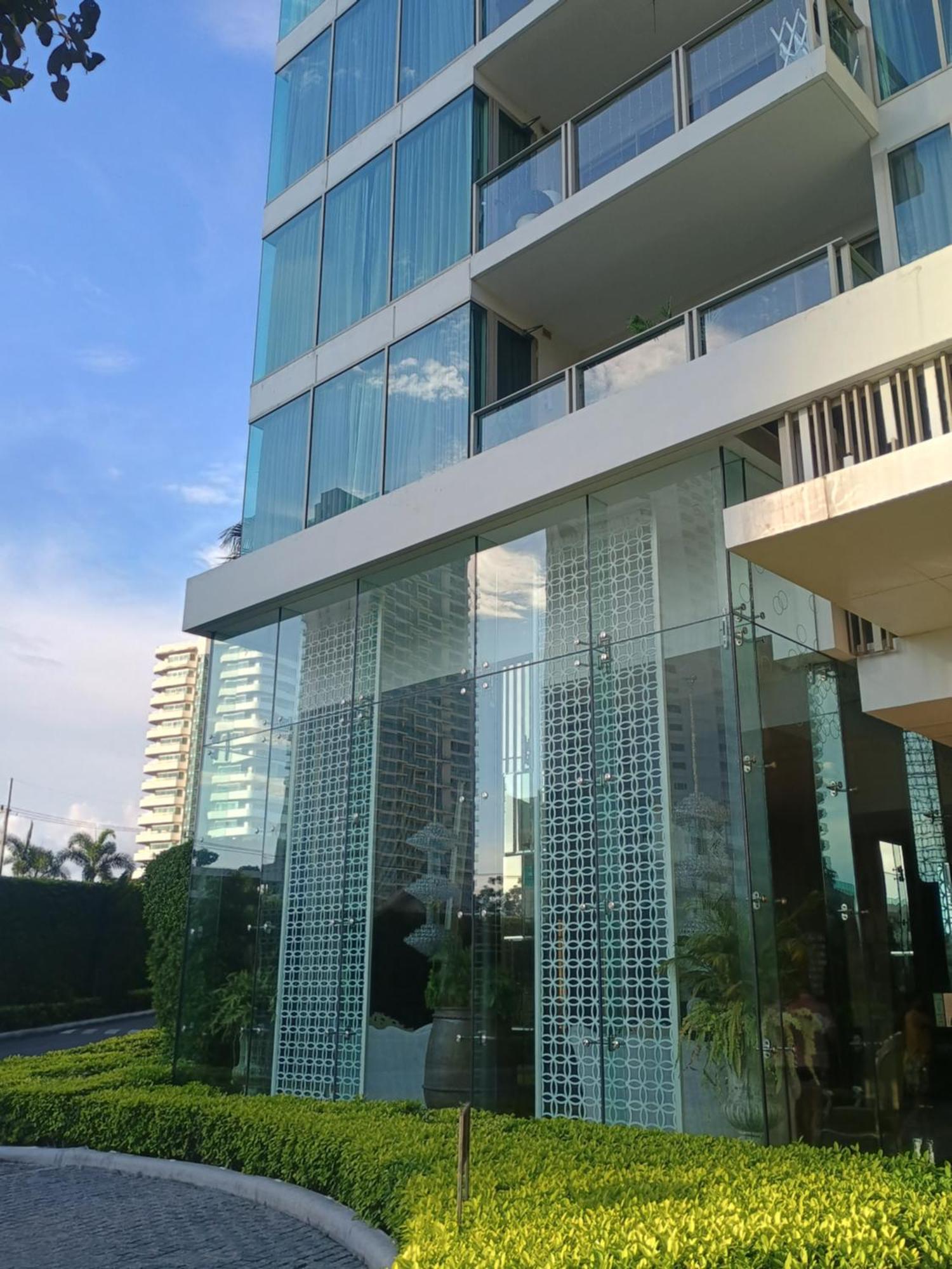 Margo Wong Amat Apartment