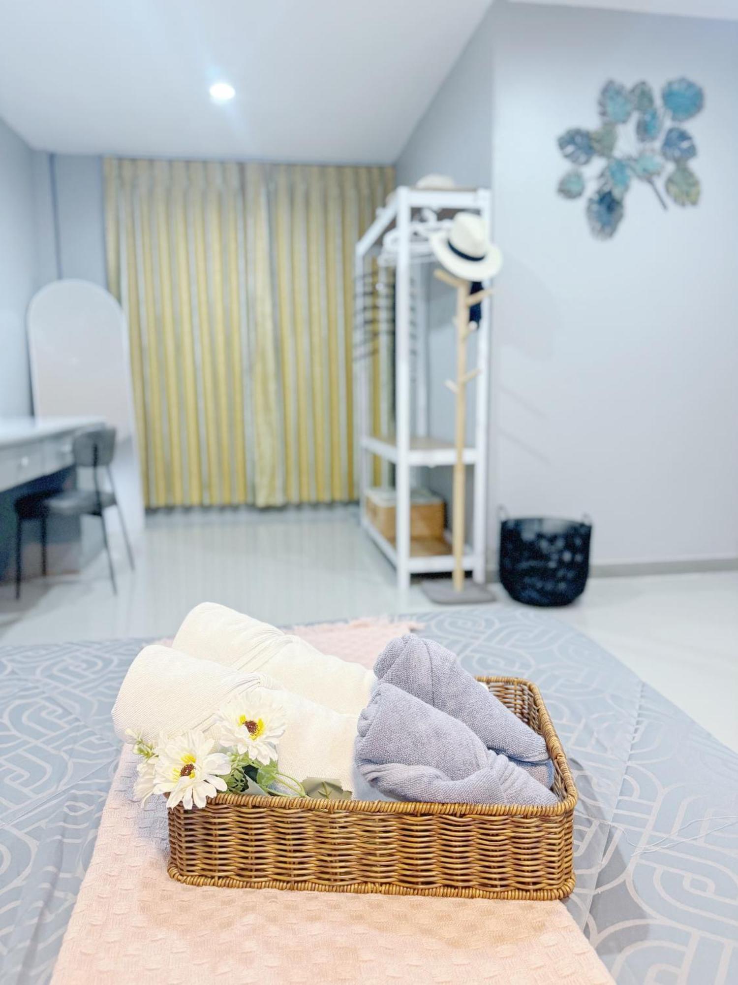 Sun And Moon House Villa Pattaya