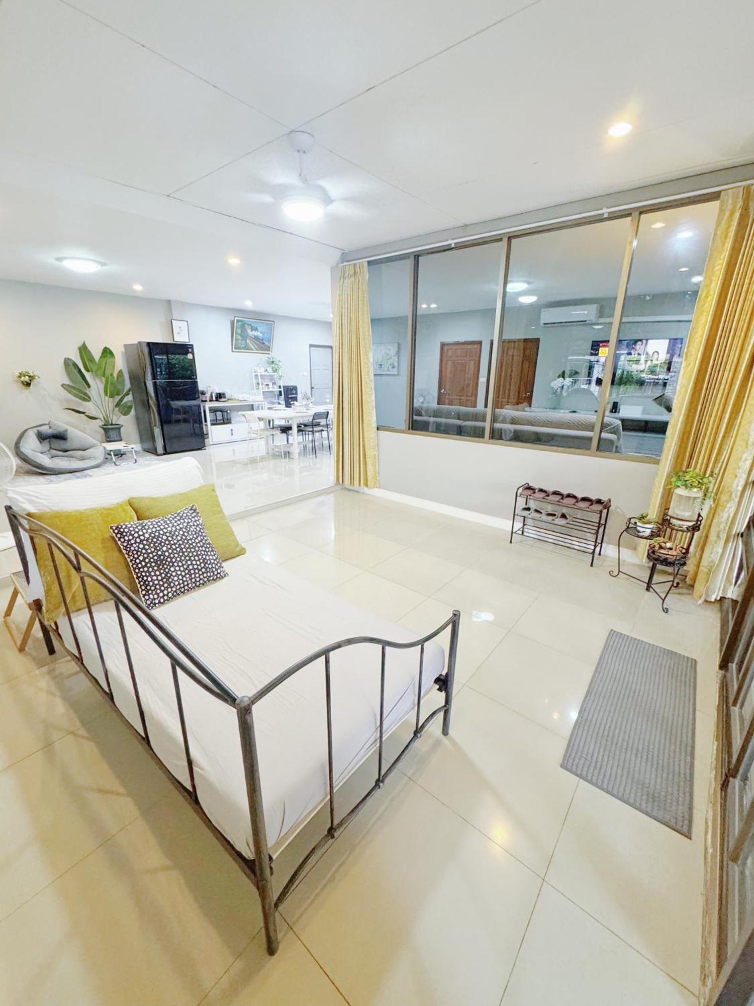 Villa Sun And Moon House Pattaya