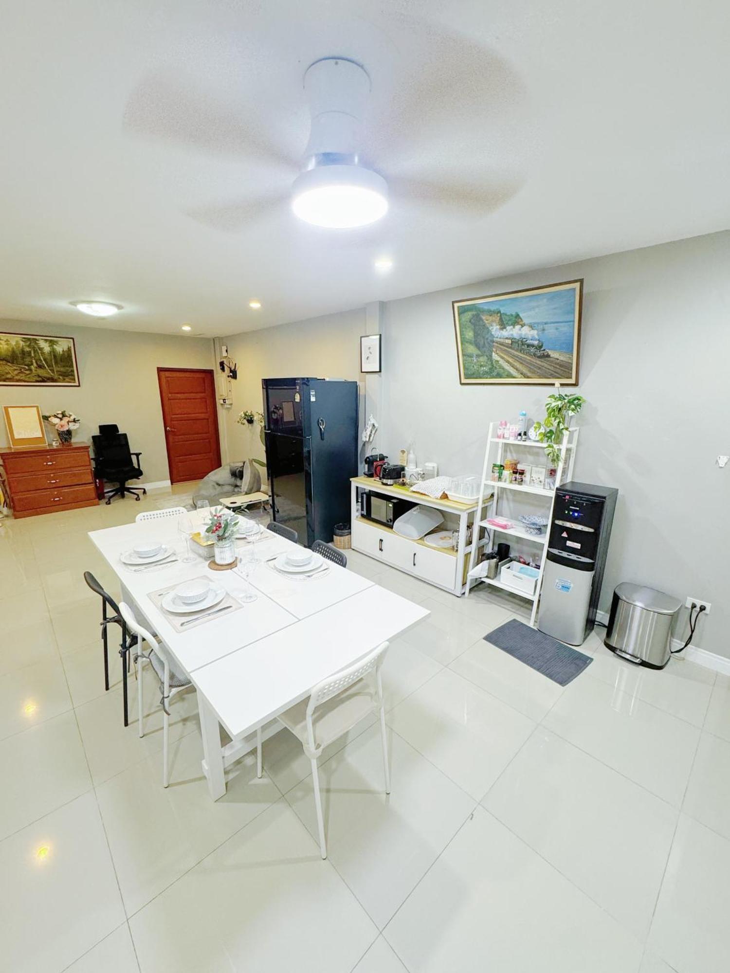 Sun And Moon House Villa