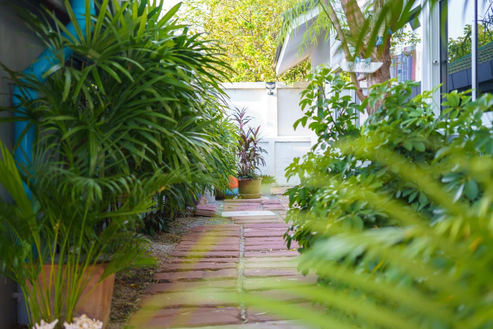 Villa Cozy Gray Garden Pattaya