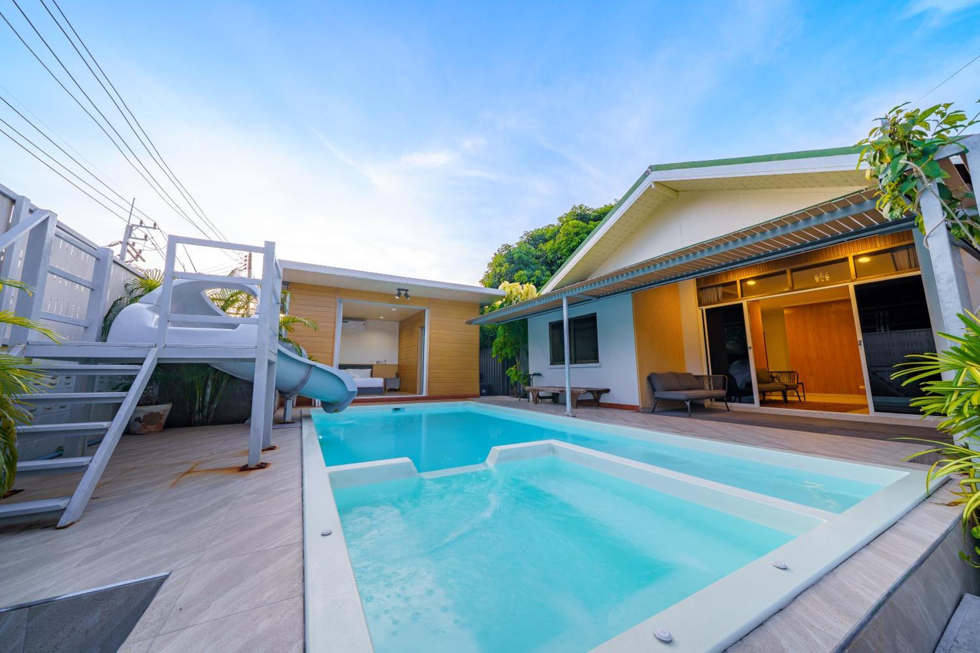 Villa Cozy Gray Garden Pattaya