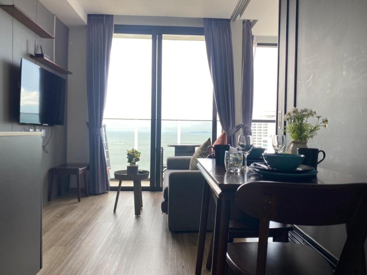 Luxury Sea View High Floor Pattaya
