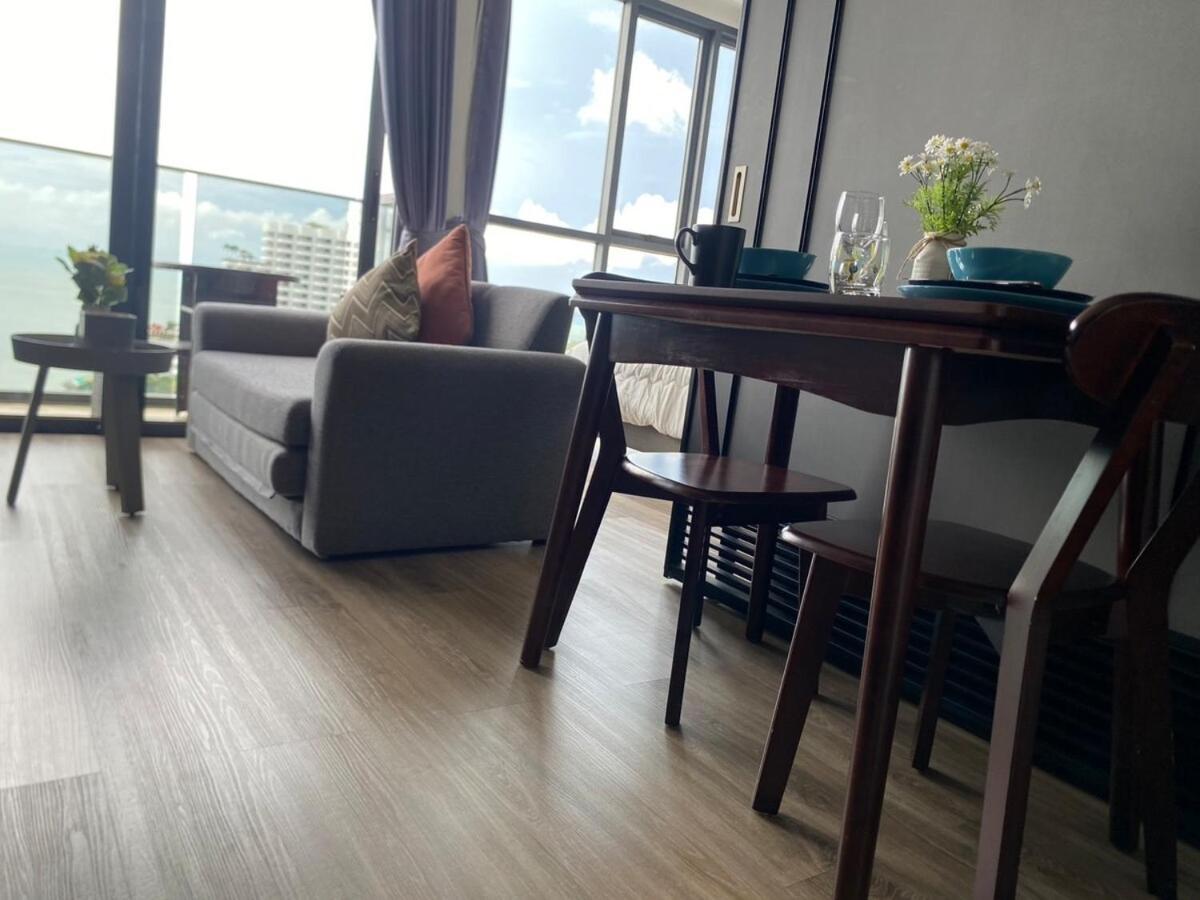 Luxury Sea View High Floor Pattaya