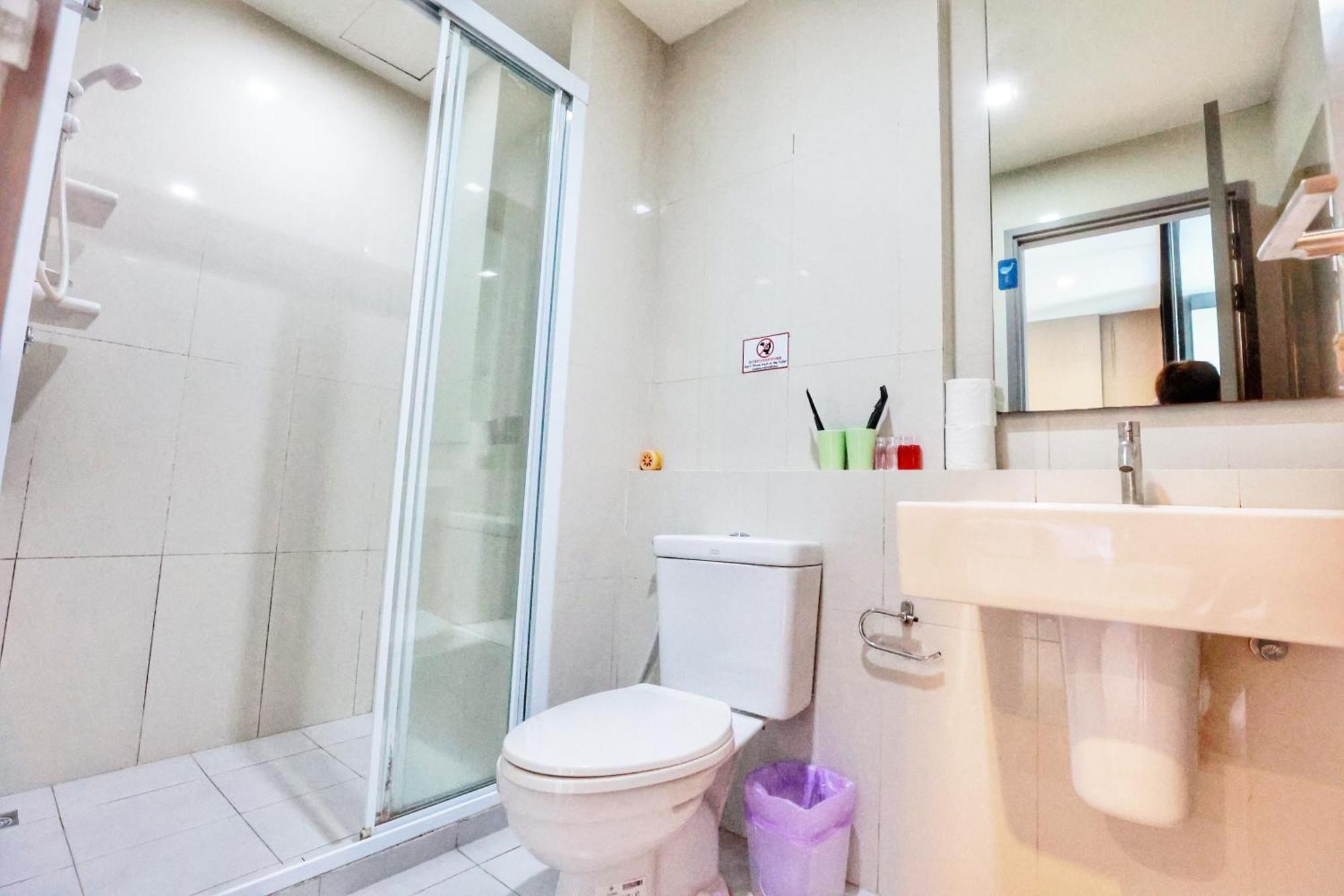 Apartment The Base Pattay Cd *