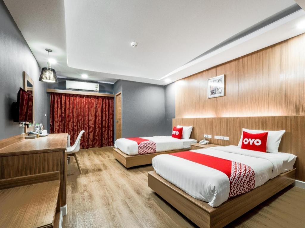 Oyo 1126 Curve Boutique Hotel Pattaya