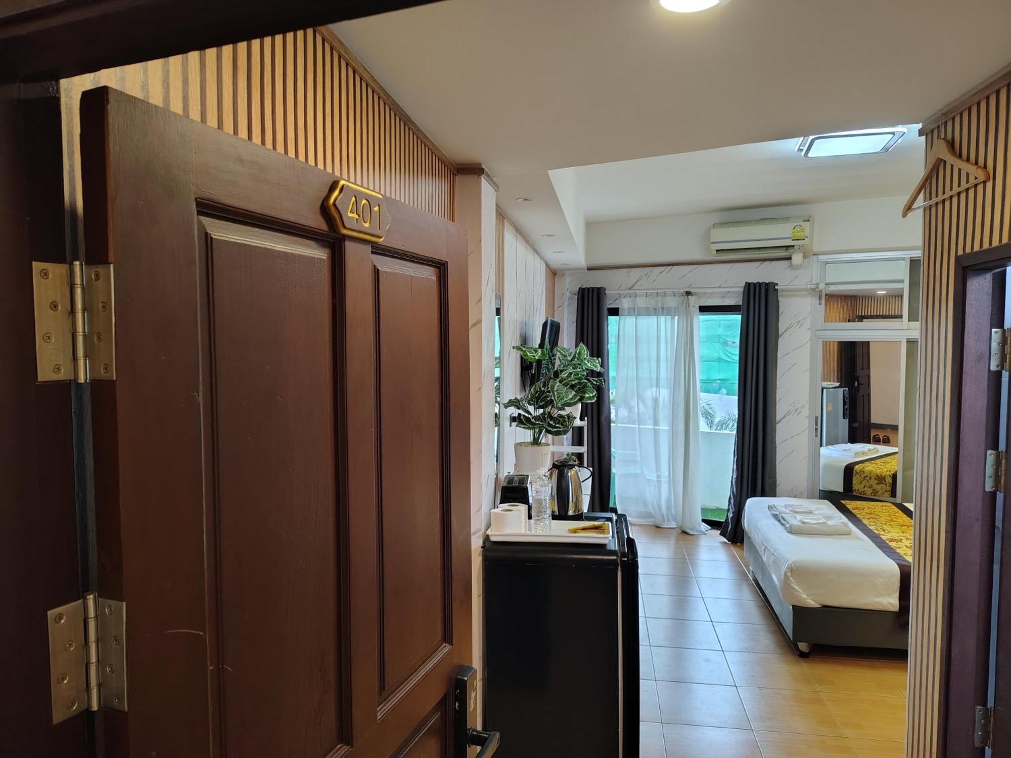 Priory Hillside 2* Pattaya