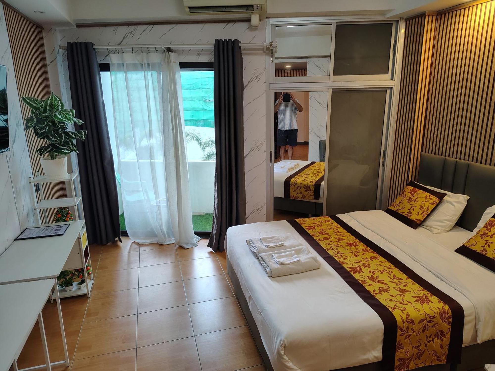 Priory Hillside Hotel Pattaya