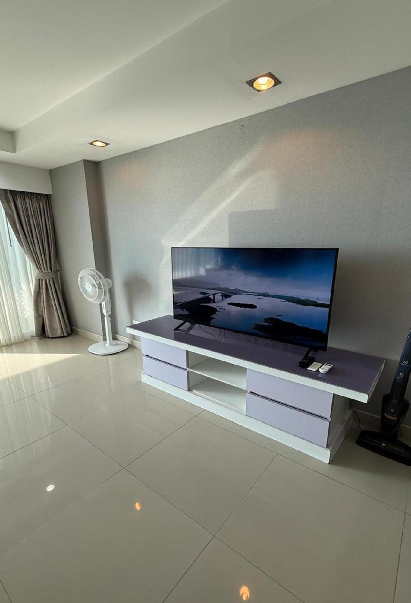 Apartment View Talay 7 Seaview