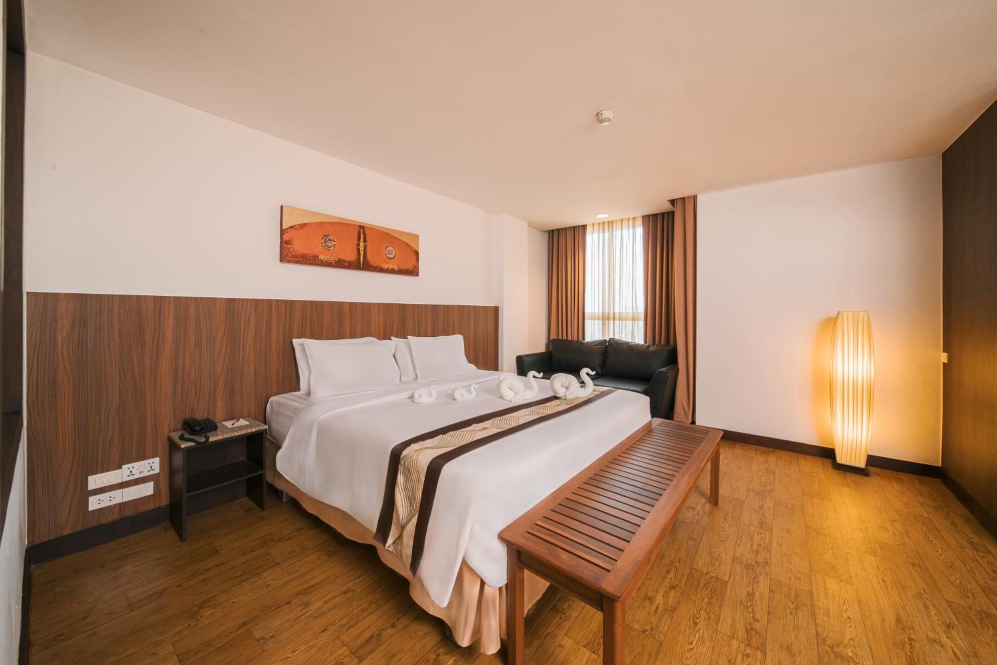 Hotel Eastern Grand Palace 4*