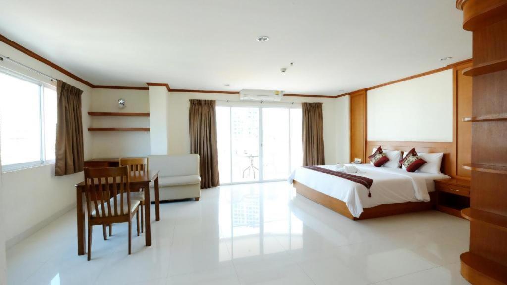 Phu View Talay Resort Pattaya