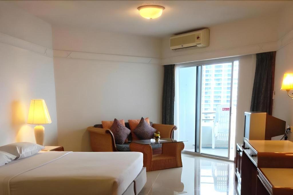 Hotel Markland View