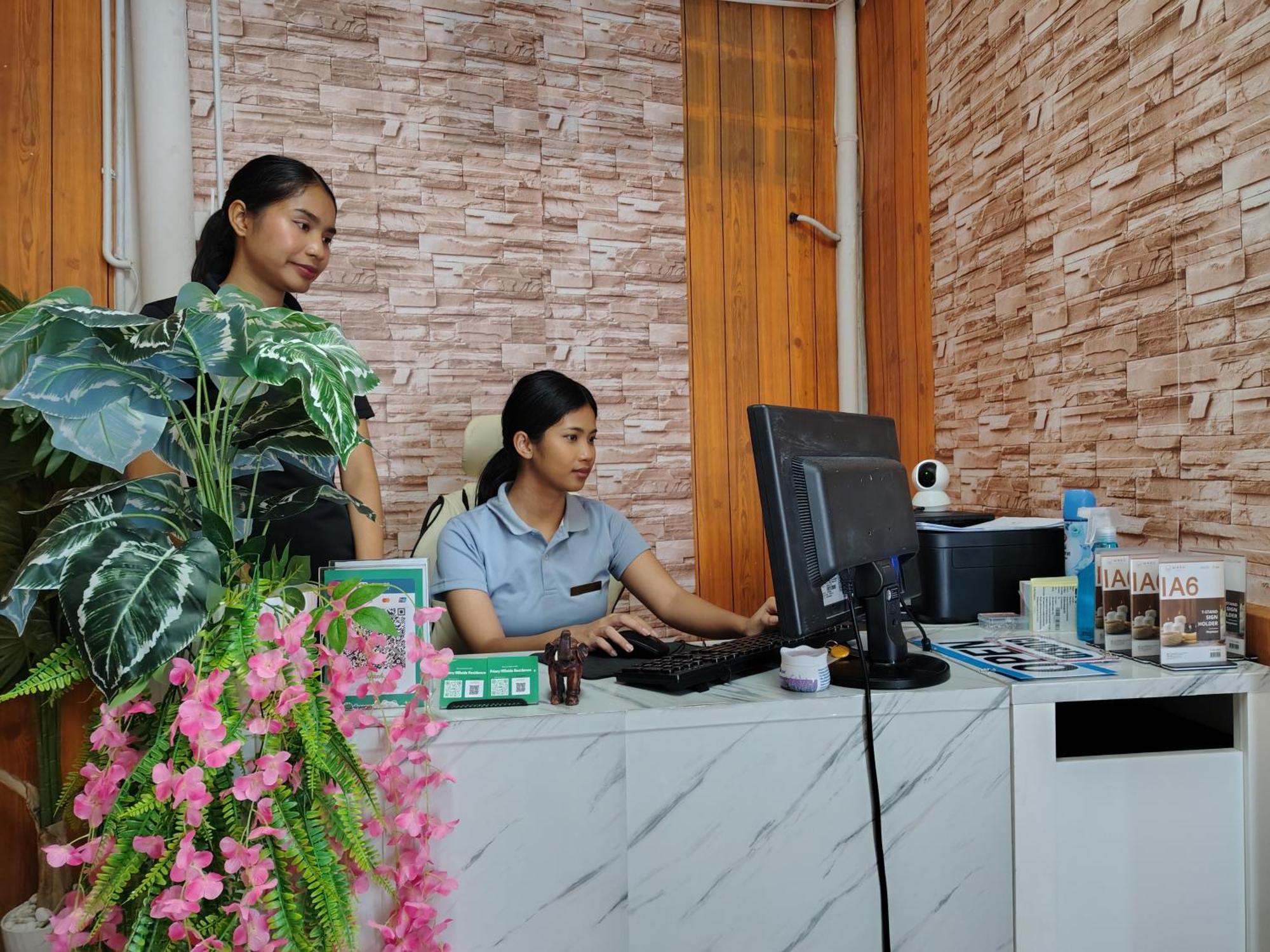 Priory Hillside Hotel Pattaya