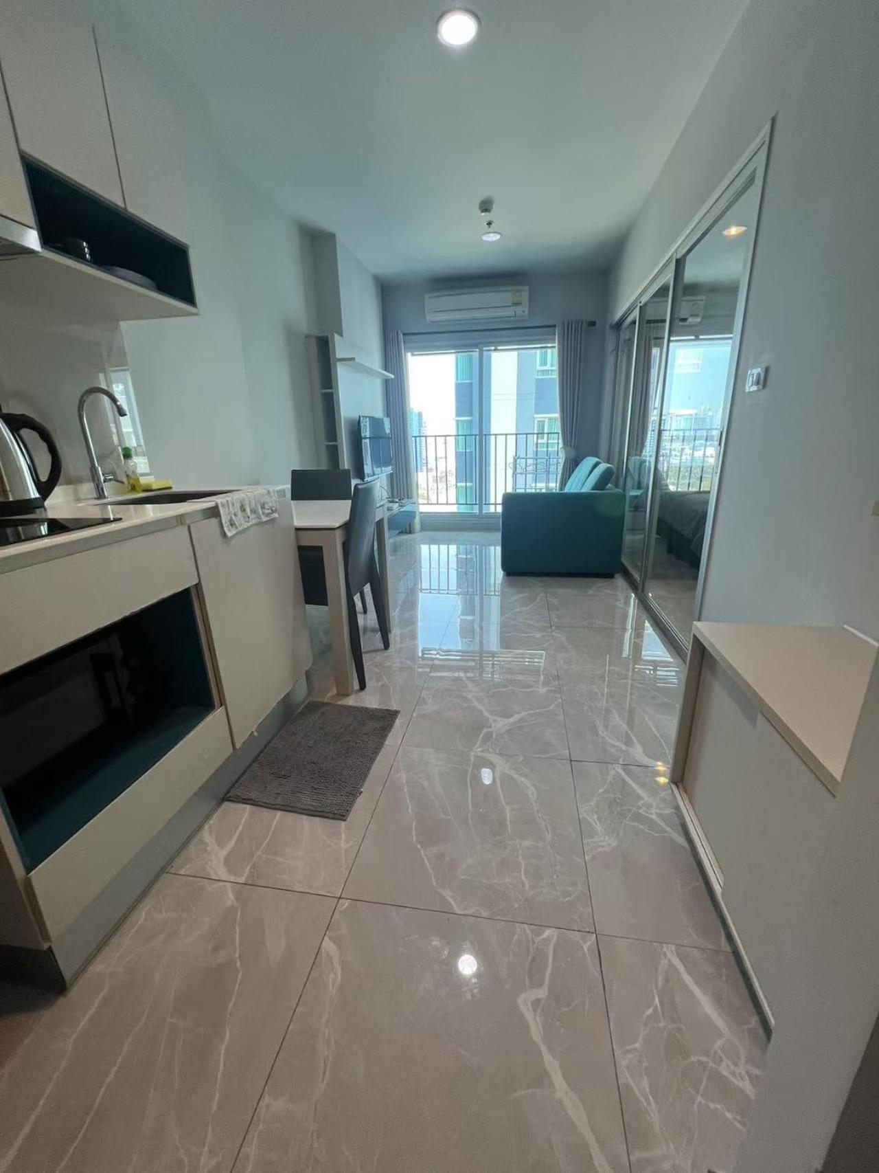 Sea Apartment Pattaya