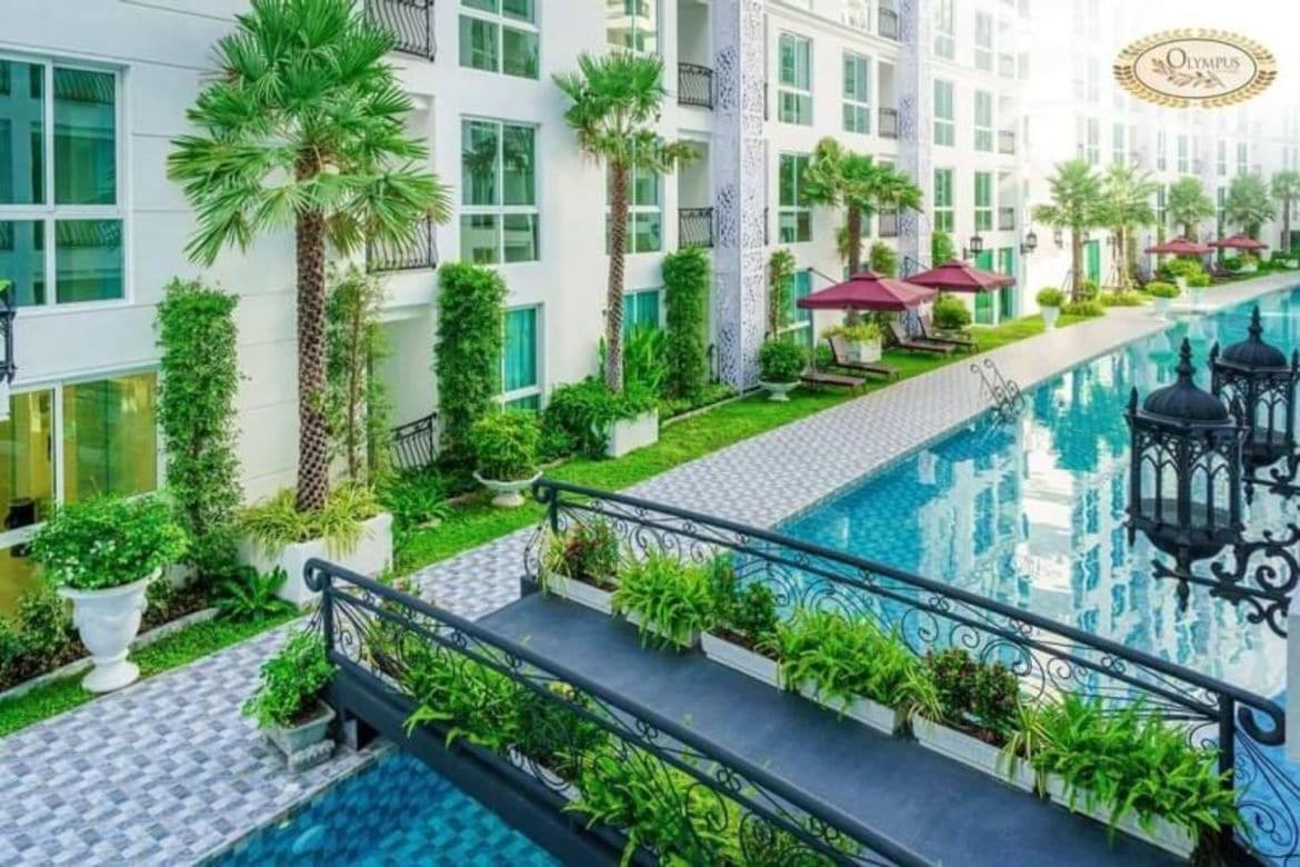 Bright Corner Apartment, Location * Pattaya
