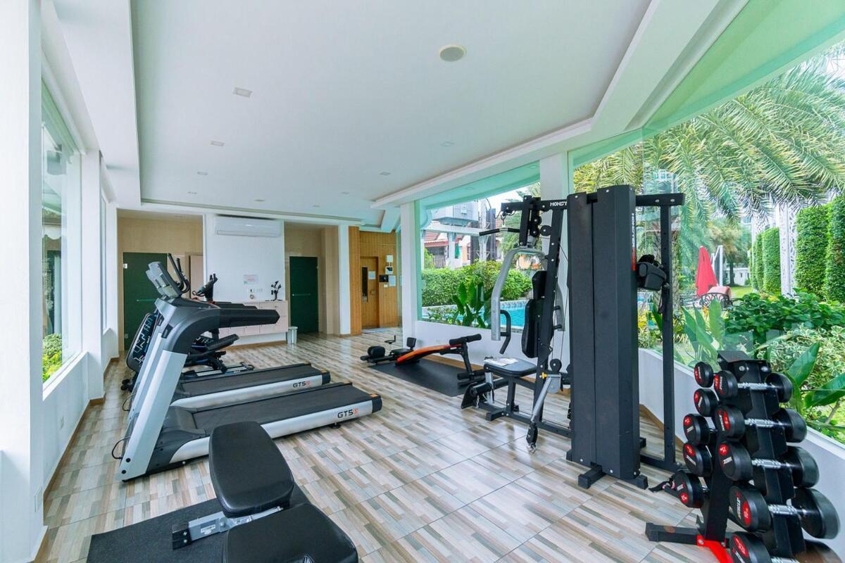 Bright Corner Apartment, Location * Pattaya