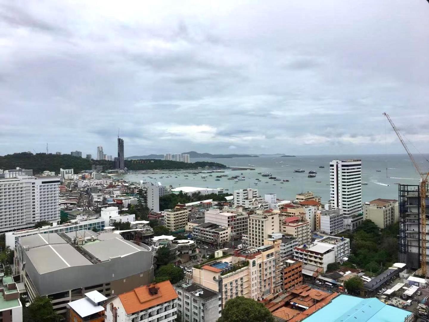 Pattyay The Base Ab Apartment Pattaya