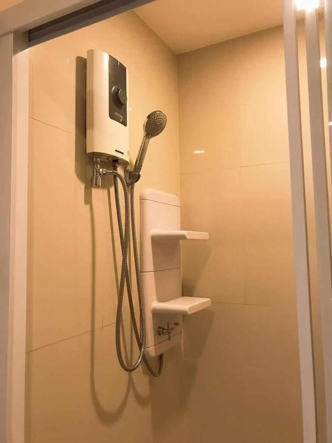 Apartment 芭提雅市中心the Base 高端公寓酒店 *