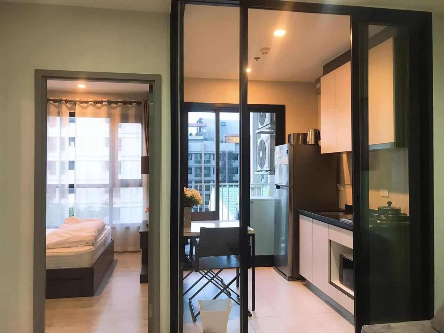 芭提雅市中心the Base 高端公寓 Apartment *
