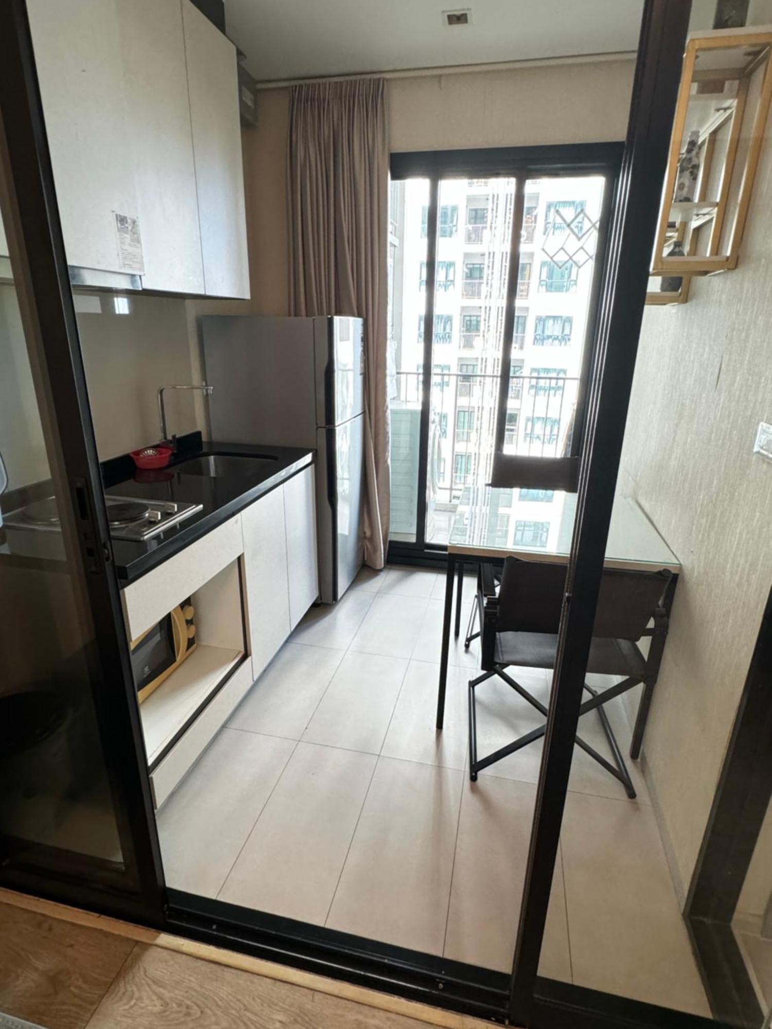 Apartment 芭提雅市中心the Base 高端公寓 *