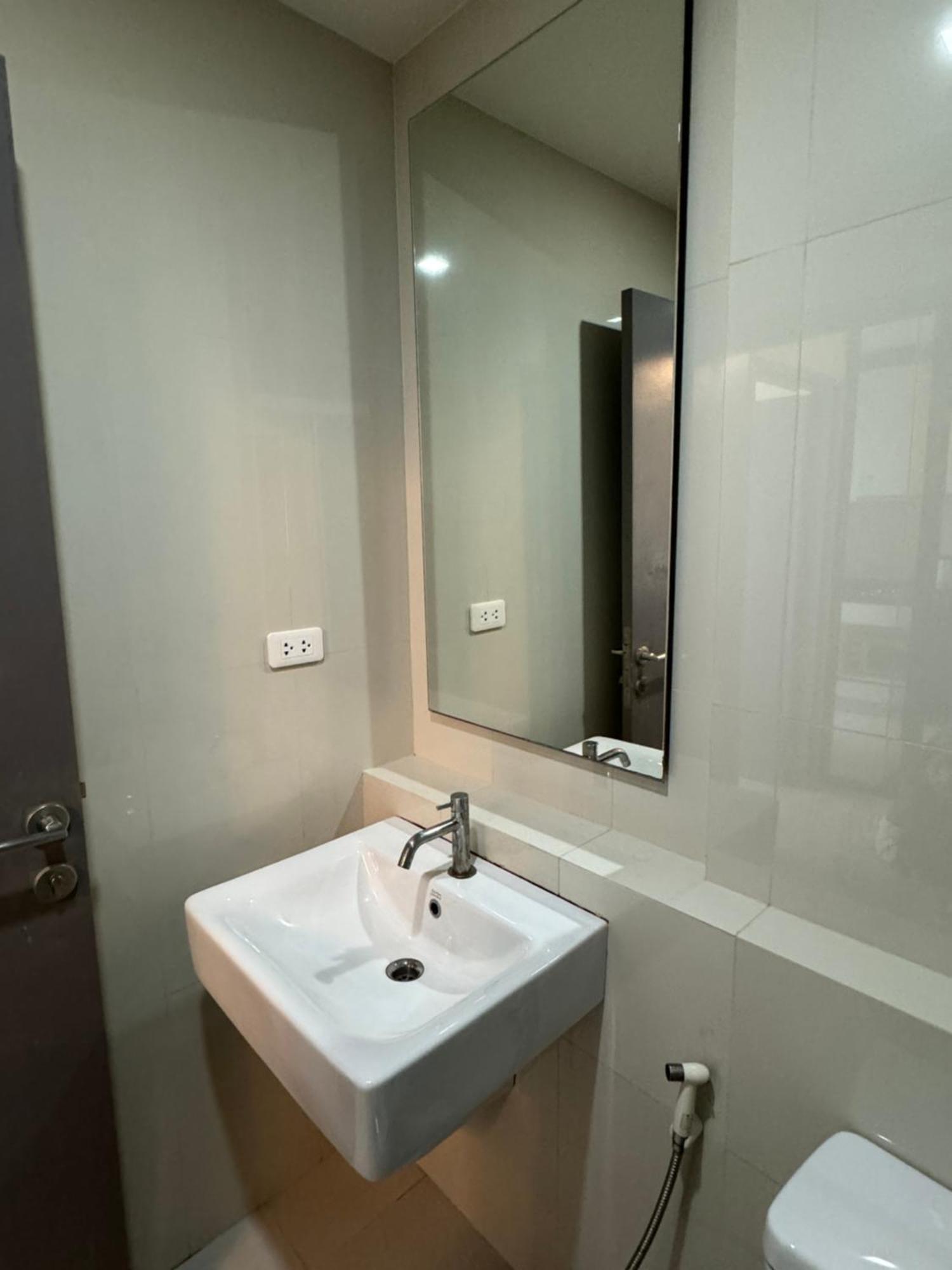 芭提雅市中心the Base 高端公寓 Apartment Pattaya