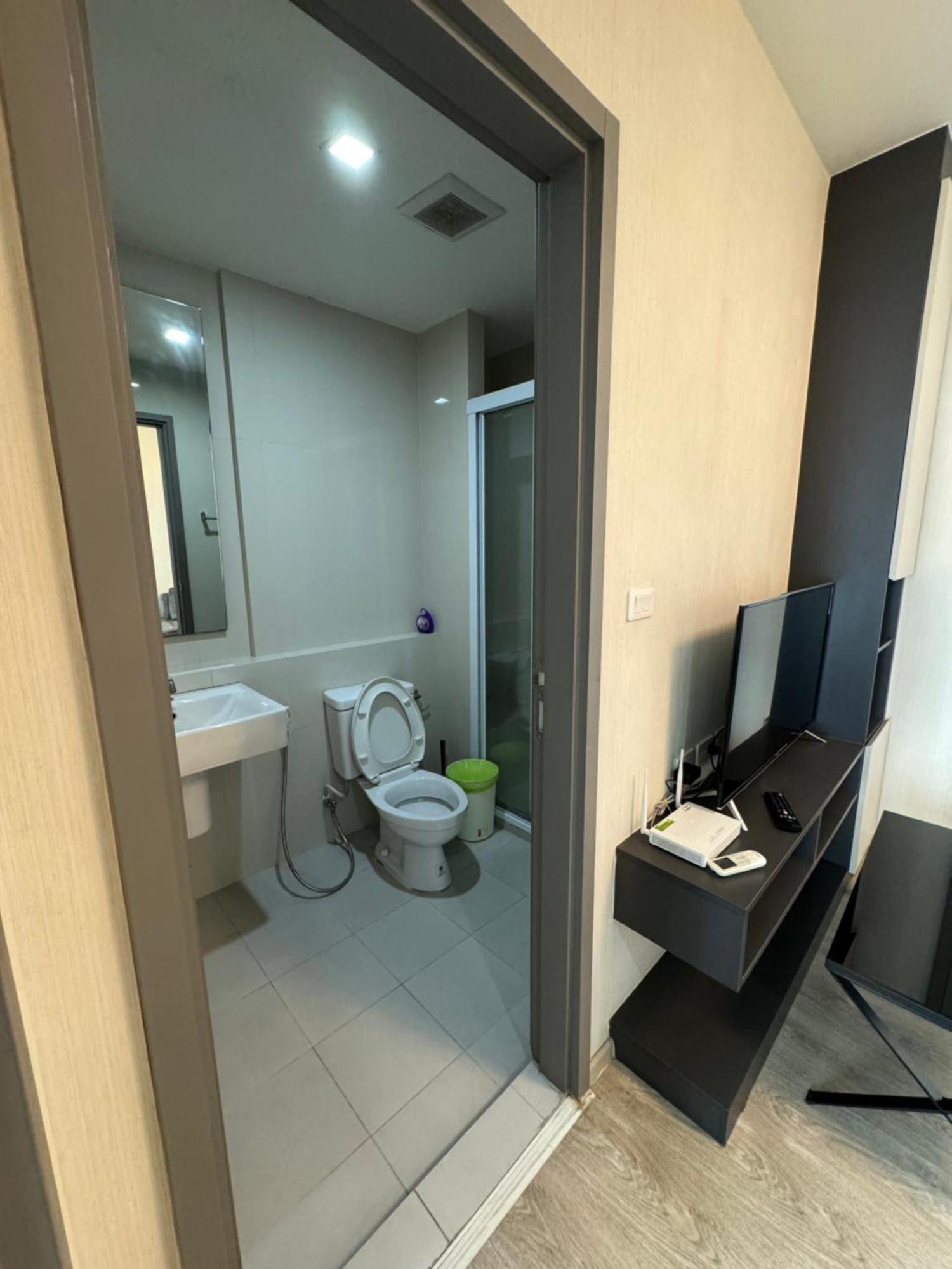 芭提雅市中心the Base 高端公寓酒店 Apartment *