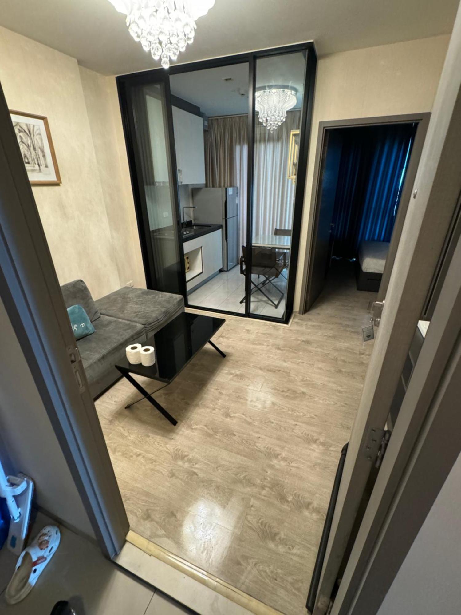 芭提雅市中心the Base 高端公寓 Apartment