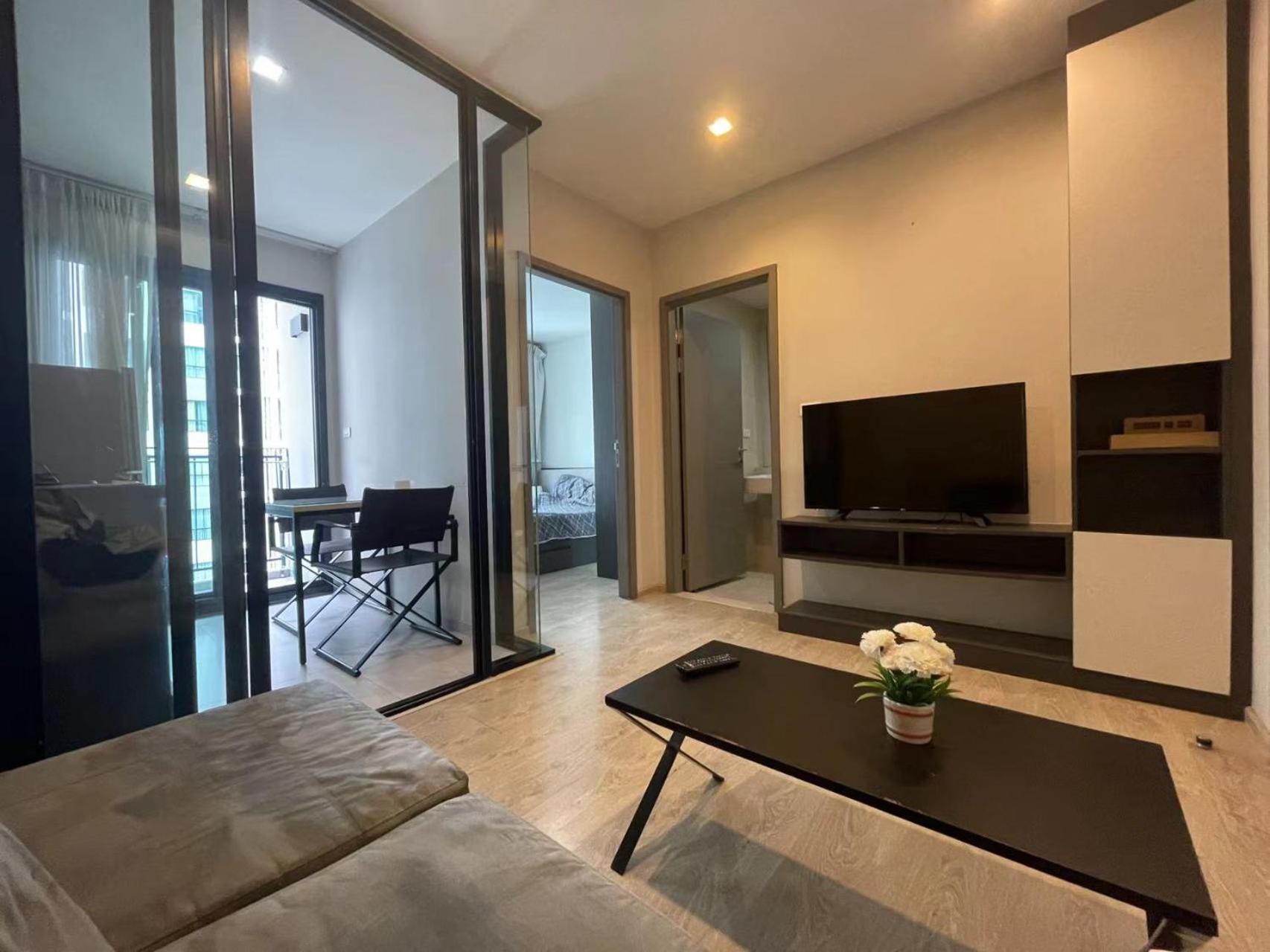 芭提雅市中心the Base 高端公寓酒店 Pattaya