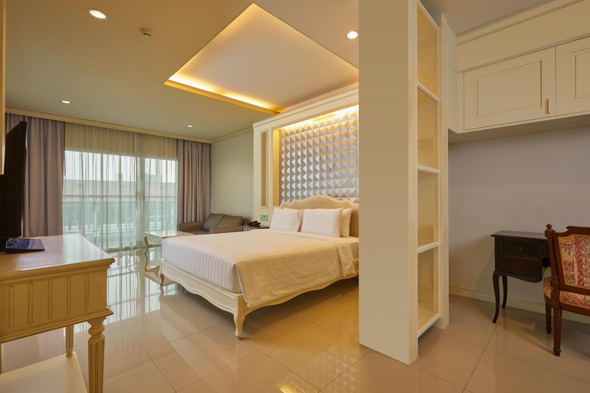 Hotel Welcome World Beachfront Pattaya