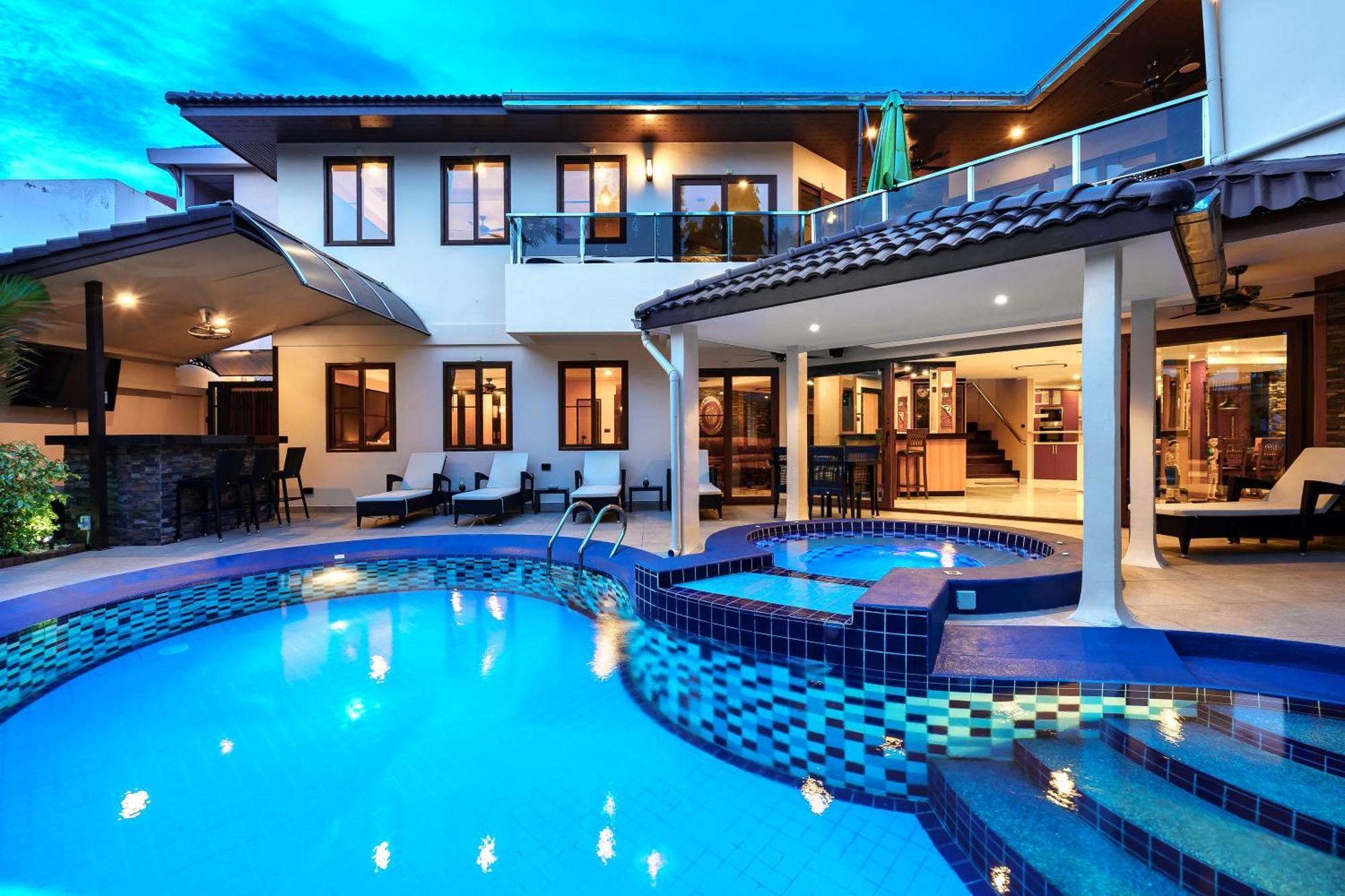 Luxury Pool T1 Near Walking Street 5br 9 Persons Villa *