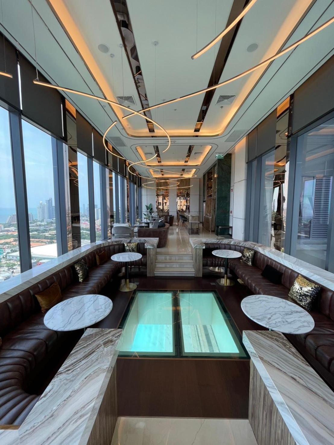 Once 25th Floor With Sea View