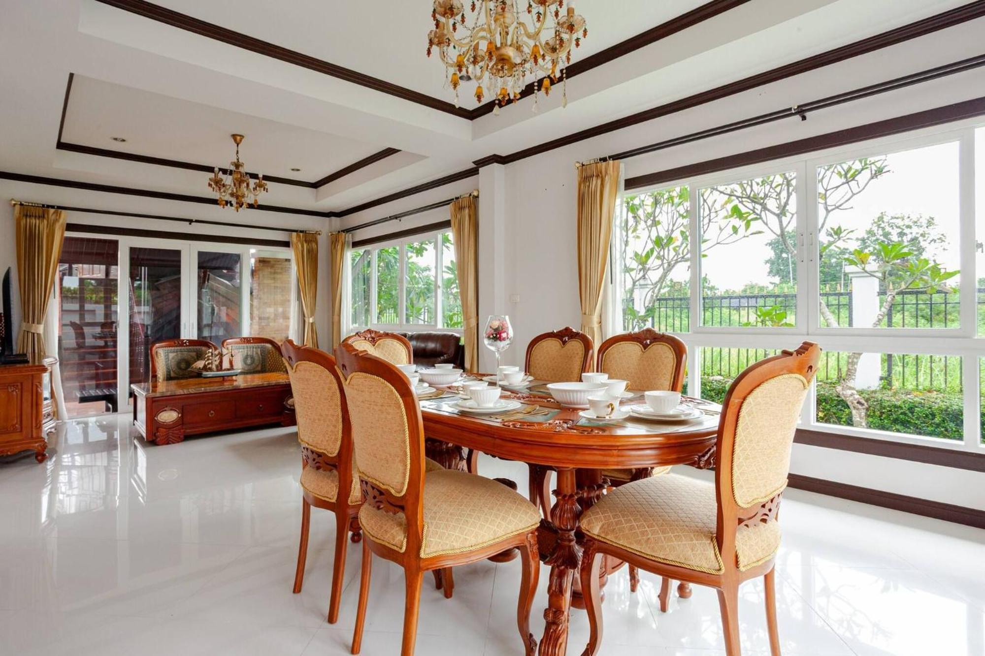 Villa Luxury Iconic Royal Boat Pool North