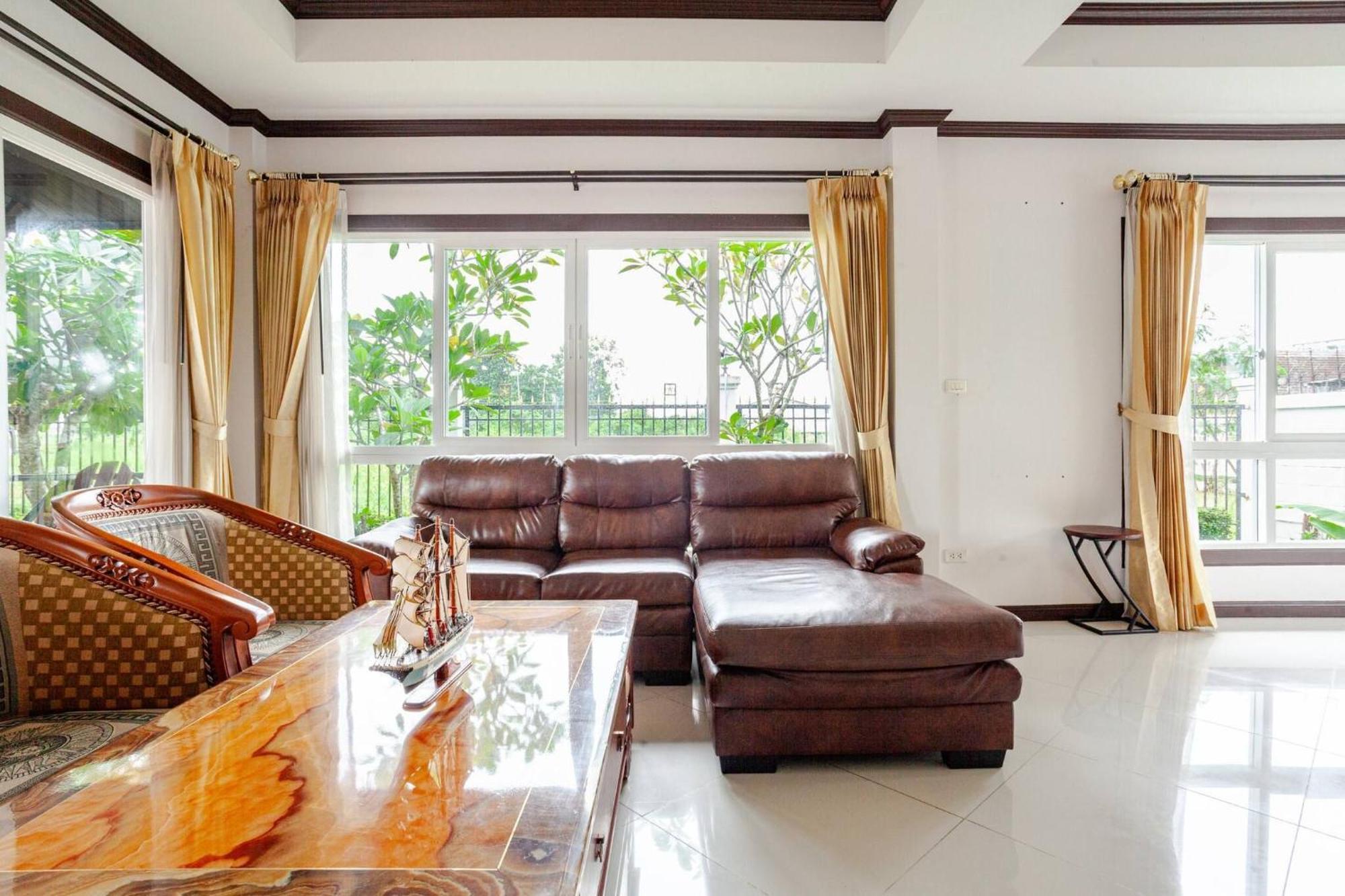 Villa Luxury Iconic Royal Boat Pool North *