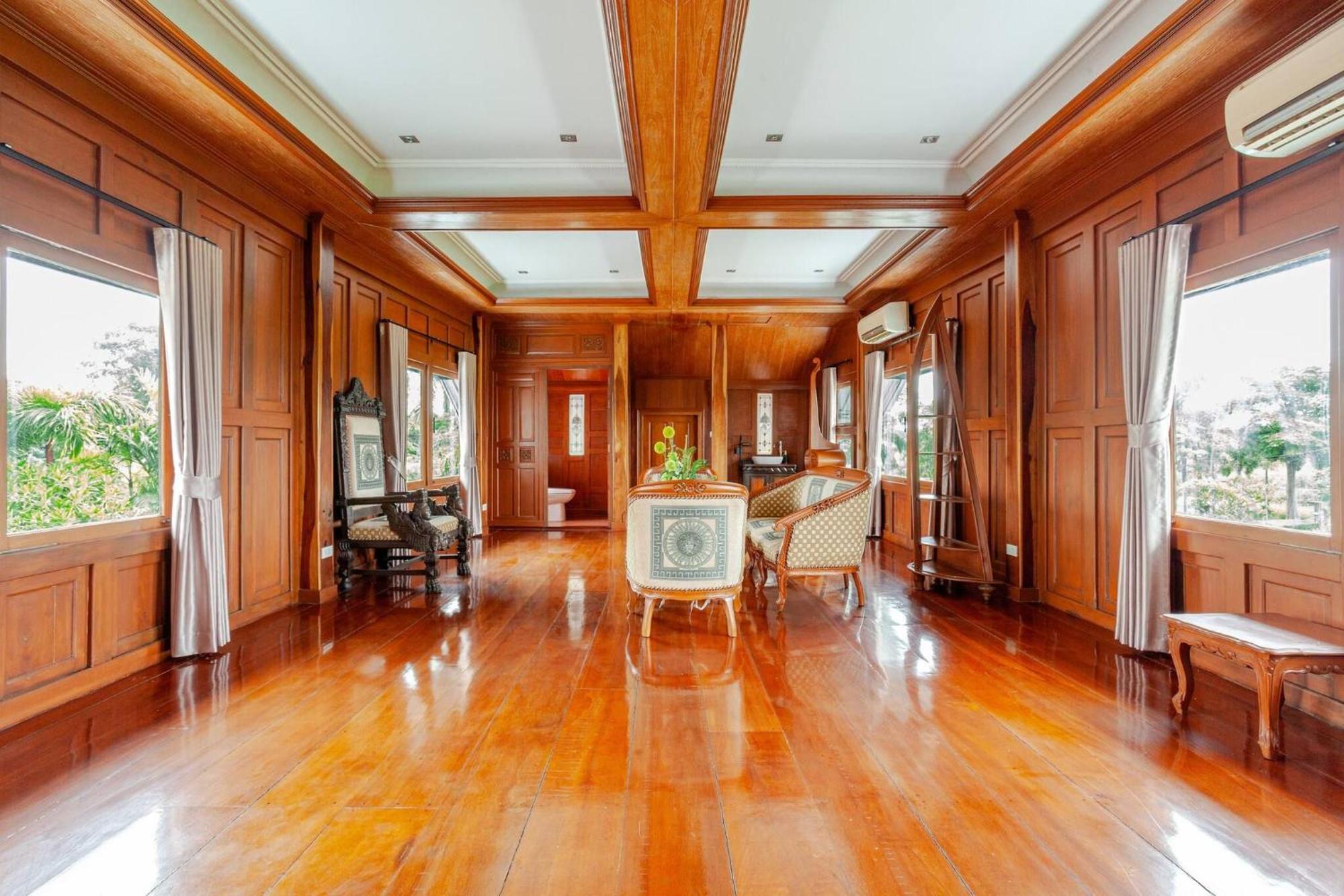 Luxury Iconic Royal Boat Pool North Villa *