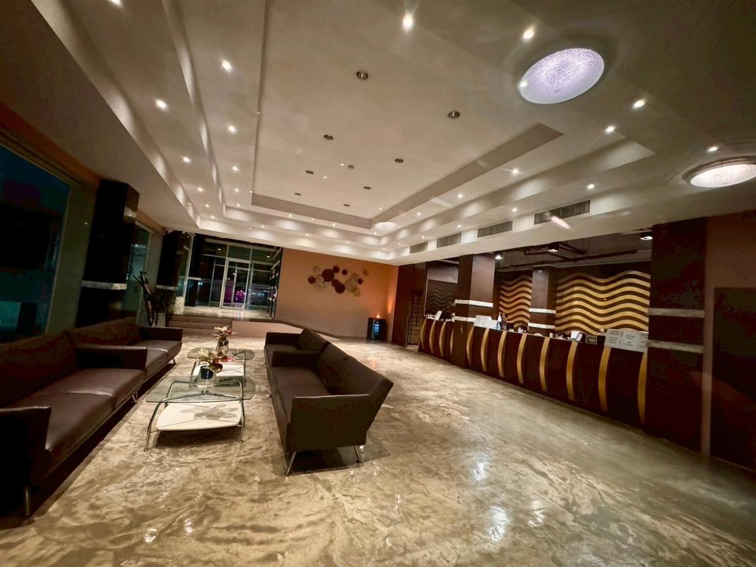 Hotel Crown 3*