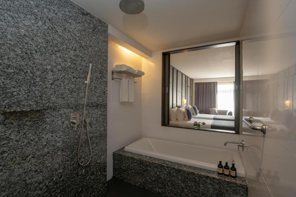 Page 10 Hotel 4*