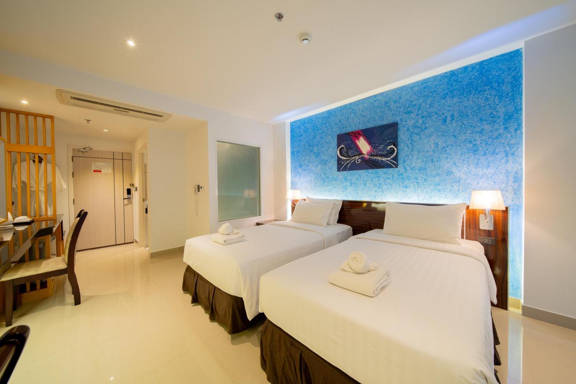 Royal 4*