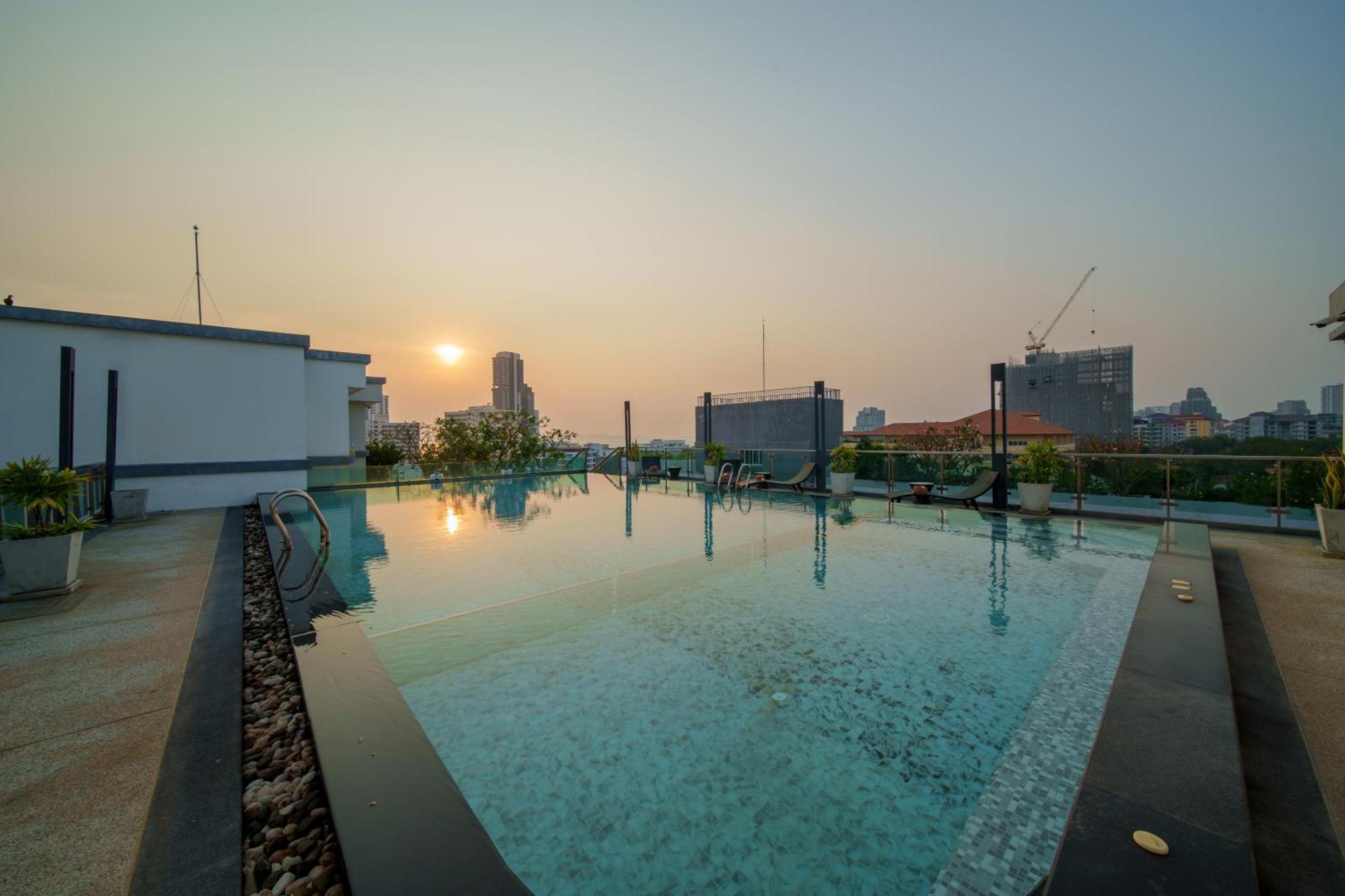 Royal Hotel 4*