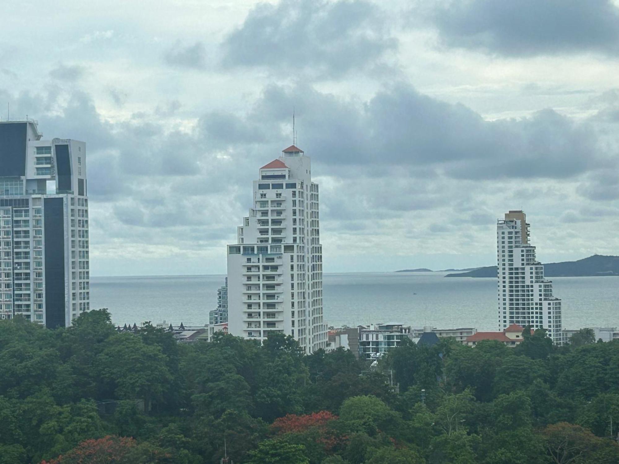 Unixx Sea View * Pattaya
